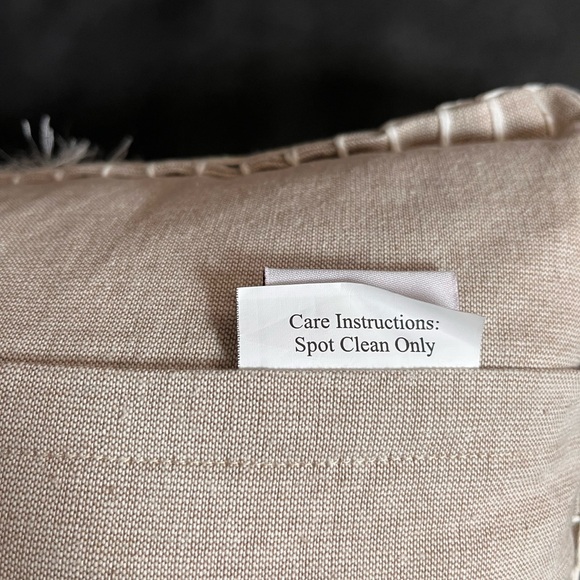 Devi Designs Holiday Wreath Pillows Chenille‎ Feathers Embellishments Christmas - Picture 10 of 13